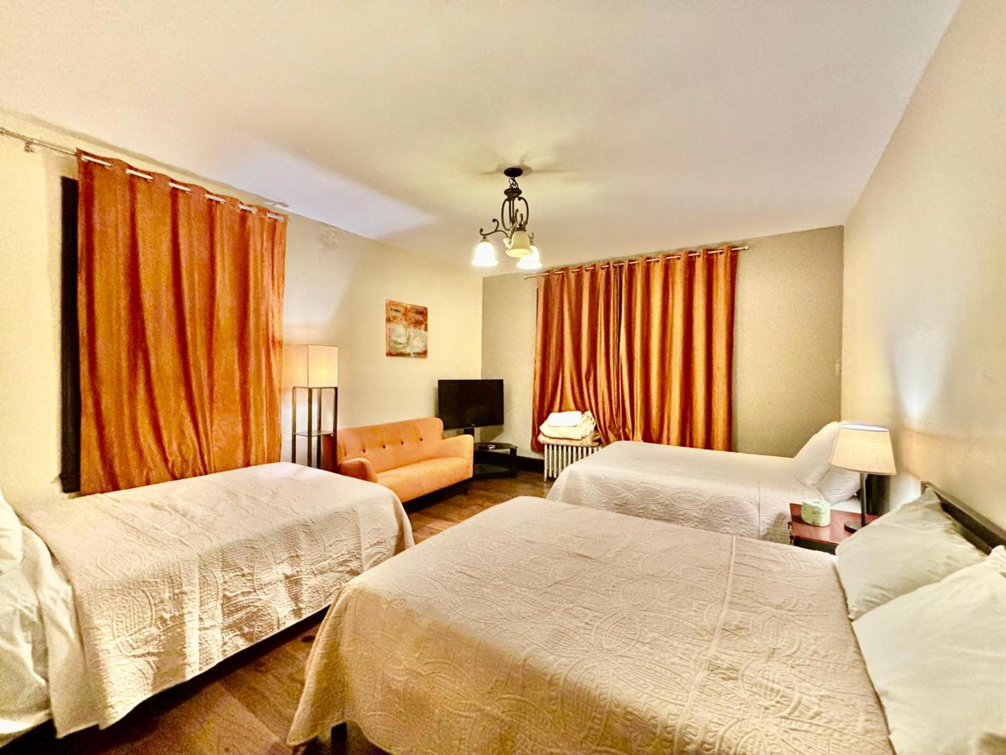 Family Guest House Newark Extérieur photo